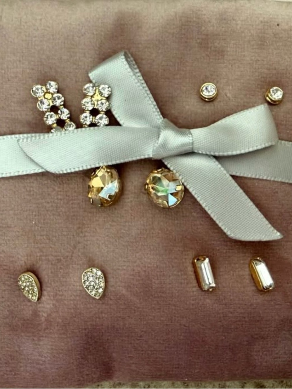 Set of 6 stud earrings